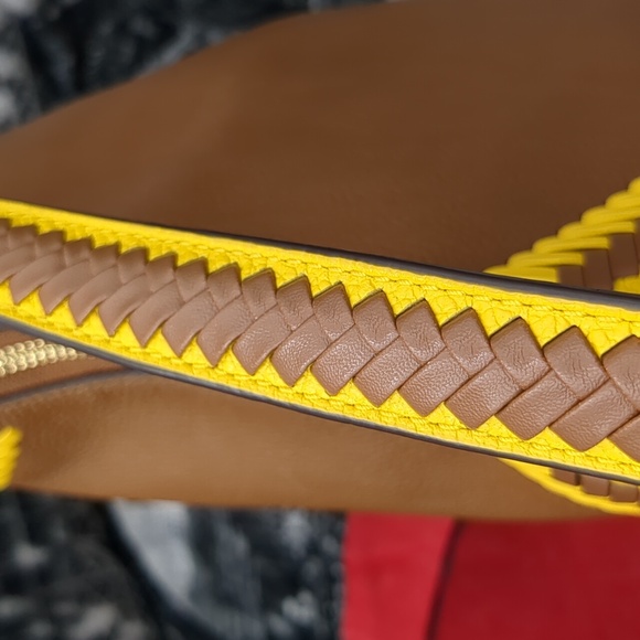 Michael Kors Karson Two-Tone purse - Picture 6 of 16